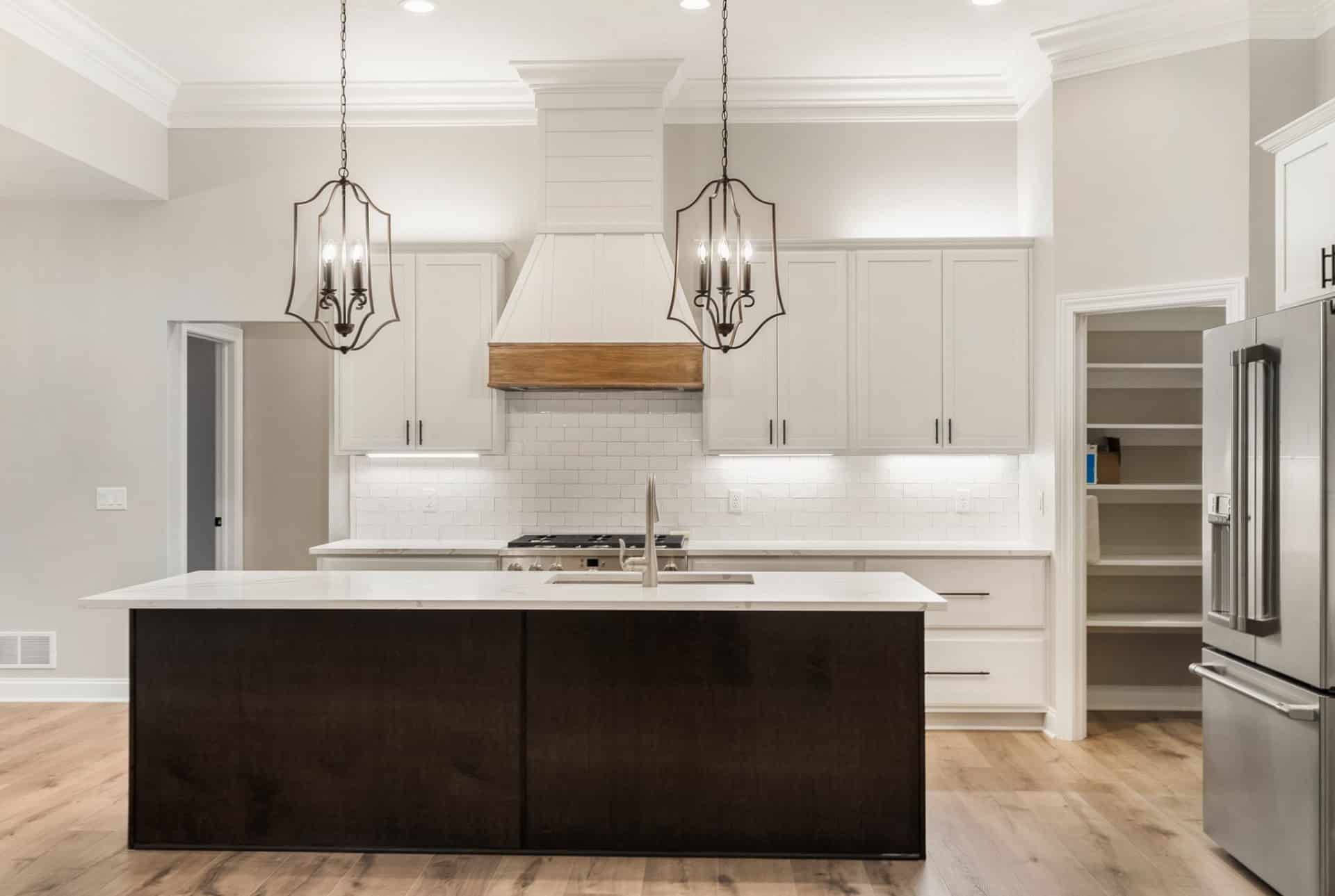 farmhouse-kitchen-design-lake-township-ohio-custom-builder