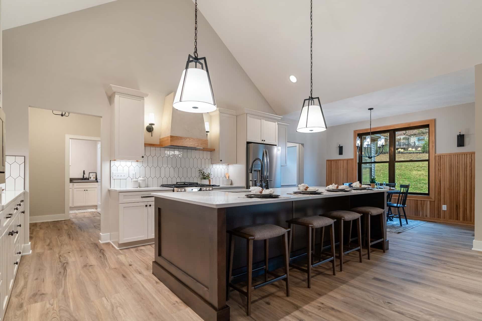 farmhouse-kitchen-island-dining-nook-lake-township-ohio