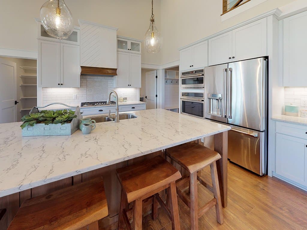 farmhouse-kitchen-island-white-cabinets-quartz-counters-hartville-ohio