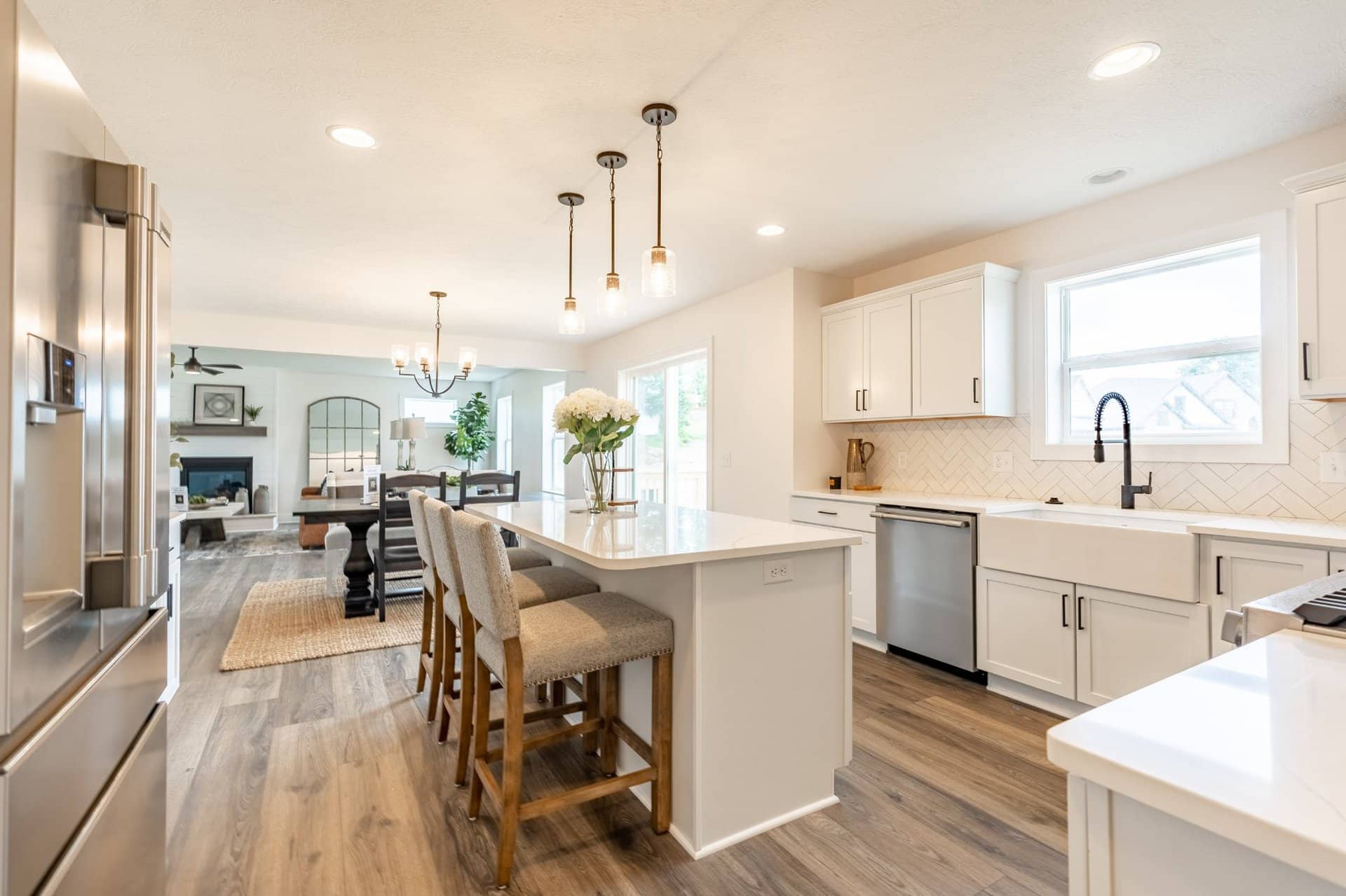 farmhouse-sink-open-concept-kitchen-summit-county-ohio