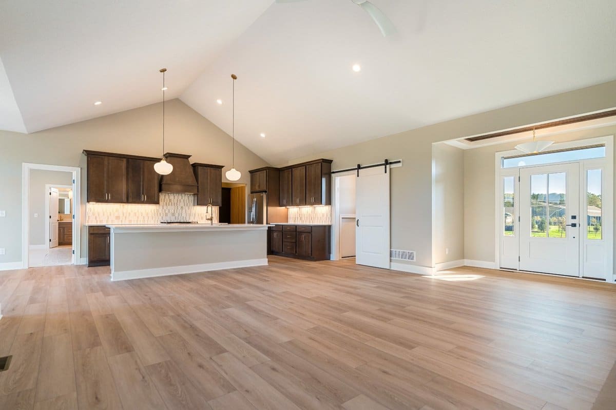 open-floor-plan-vaulted-ceiling-kitchen-great-room-portage-county-builder