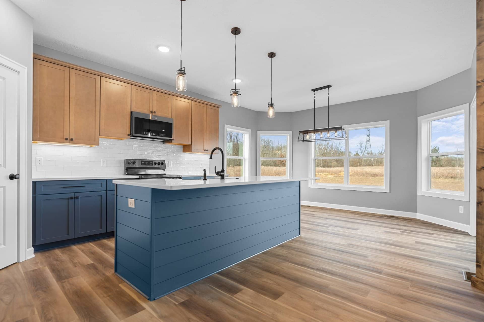 shiplap-island-open-kitchen-northeast-ohio-custom-builder