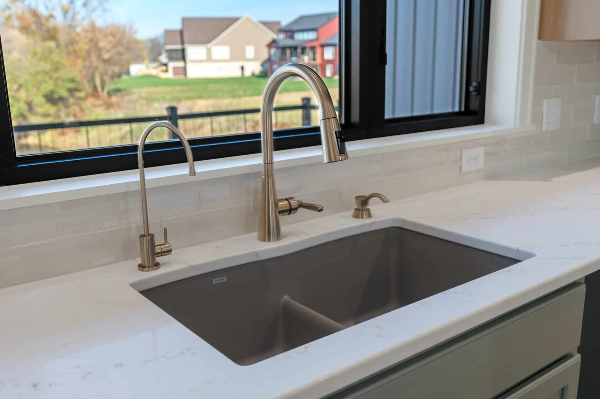 undermount-sink-brass-faucet-jackson-township-luxury-kitchen