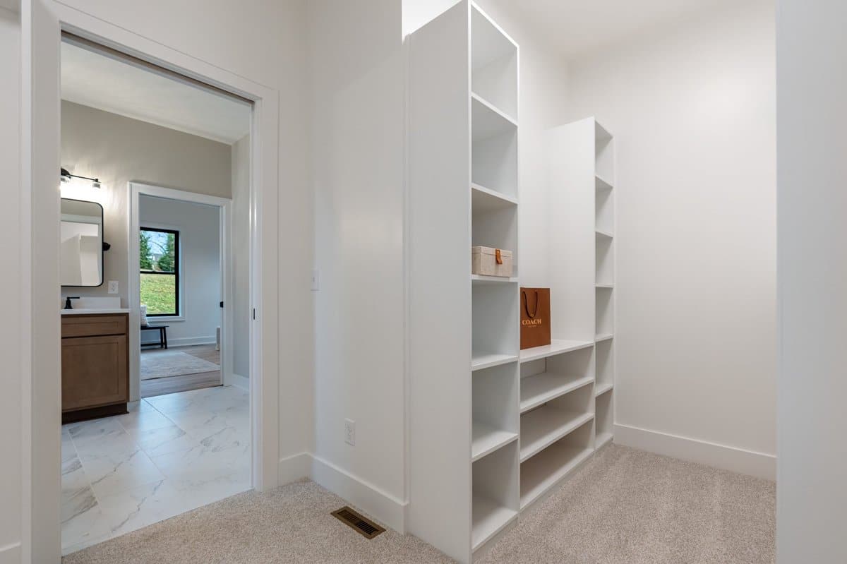 walk-in-closet-primary-suite-custom-built-home-stark-county-ohio